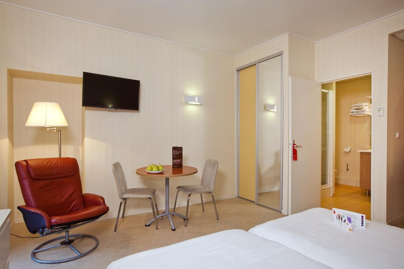 Garden & City Luxeuil Ex Le Metropole Et Les Thermes ห้อง รูปภาพ