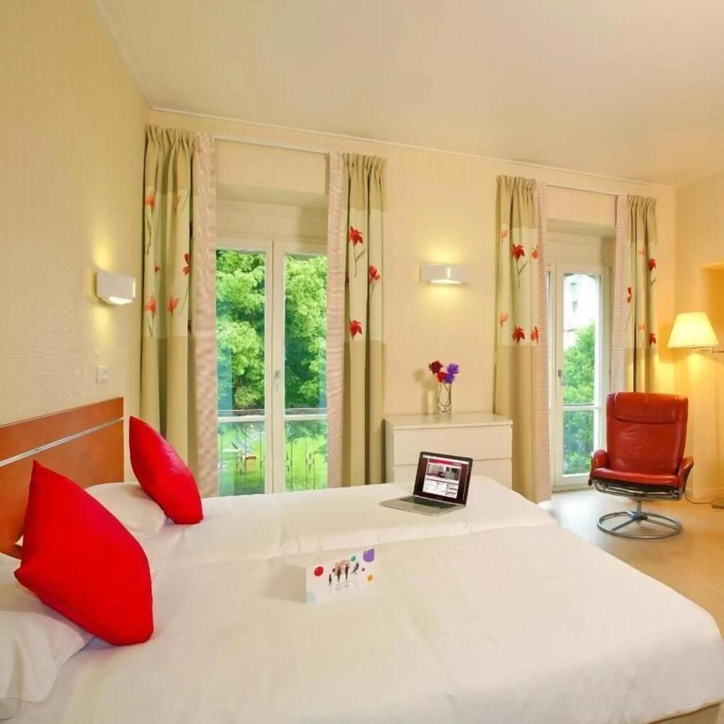 Garden & City Luxeuil Ex Le Metropole Et Les Thermes ห้อง รูปภาพ