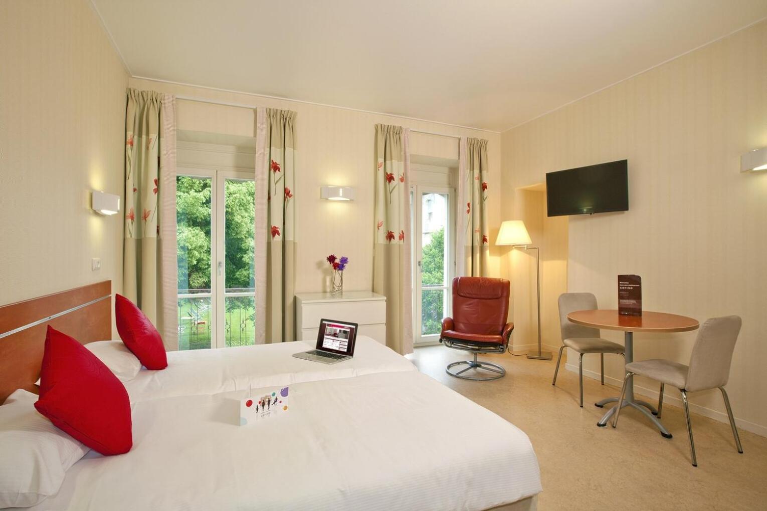 Garden & City Luxeuil Ex Le Metropole Et Les Thermes ห้อง รูปภาพ