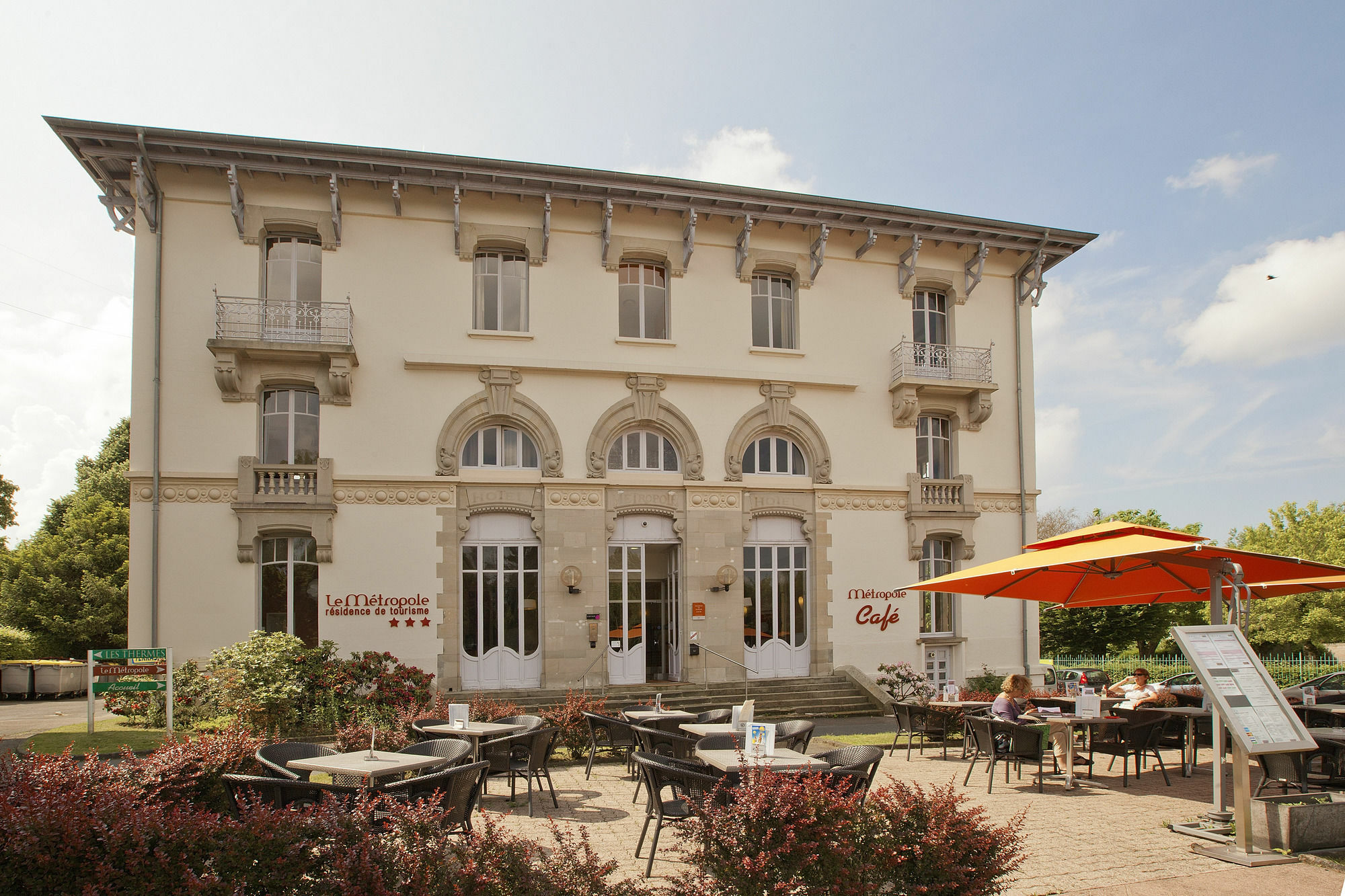Garden & City Luxeuil Ex Le Metropole Et Les Thermes ภายนอก รูปภาพ
